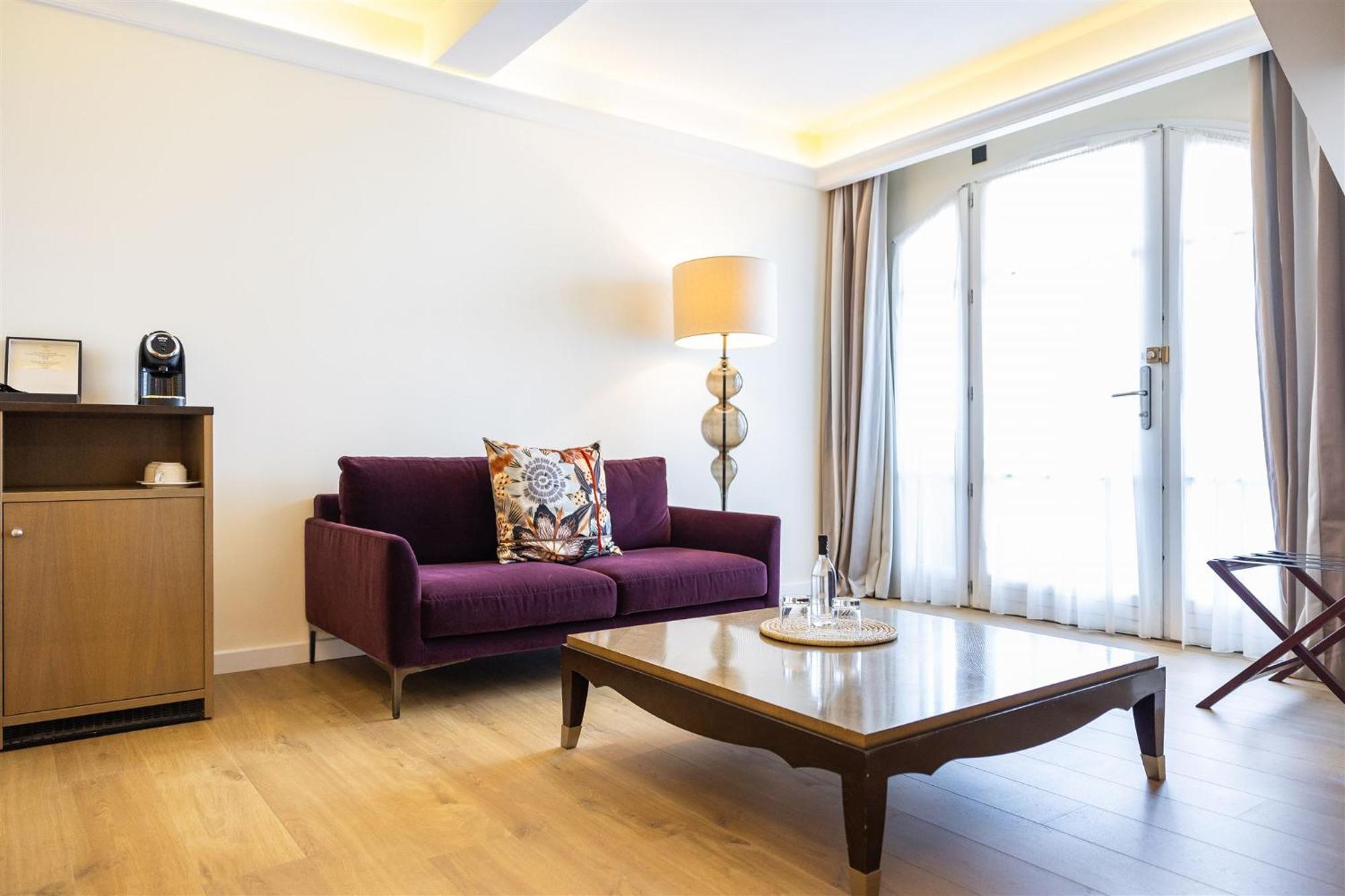 Des Gouverneurs Hotel